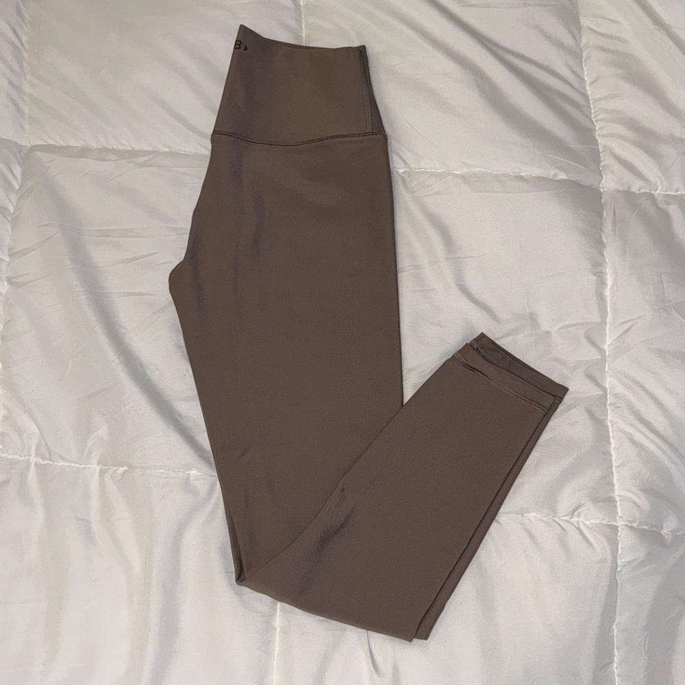 Abercrombie & Fitch High-Waisted Leggings in Brown